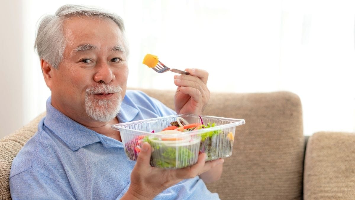 Top 10 Anti-Aging Foods for Skin Elasticity and Stronger Hair