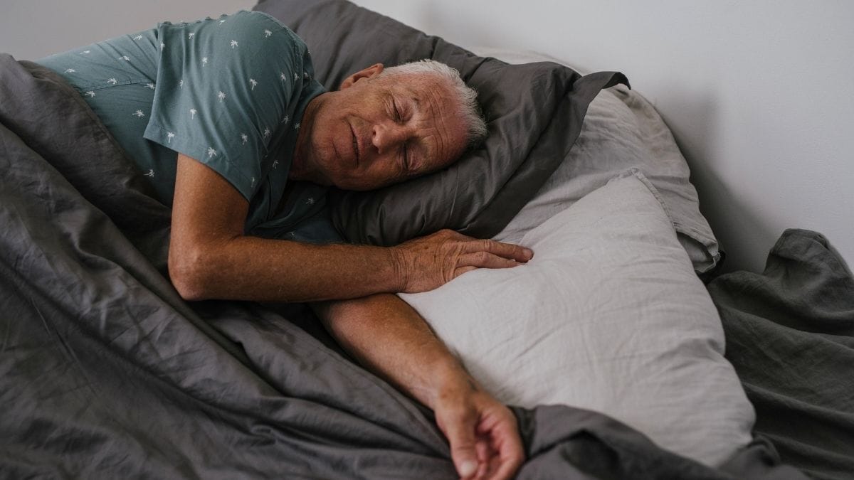 9 Nighttime Foods That Help You Fall Asleep Faster (No Supplements Needed)