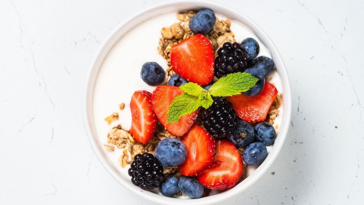 20 Foods With More Antioxidants Than Blueberries (Will Shock You #11!)