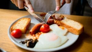 Always Hungry, Craving Sugar, or Feeling Sluggish? These Blood Sugar Friendly Foods Can Reset Your Energy Naturally