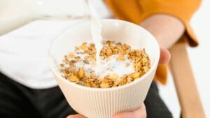 Harvard Medical School Reveals the Eating Pattern That Helps Lower Cholesterol Naturally