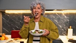 11 Simple Foods That Support Healthy Aging After 40 — What Long-Term Studies Consistently Show