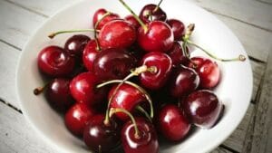 Brain Experts Recommend These Foods to Support Cognitive Health With Age