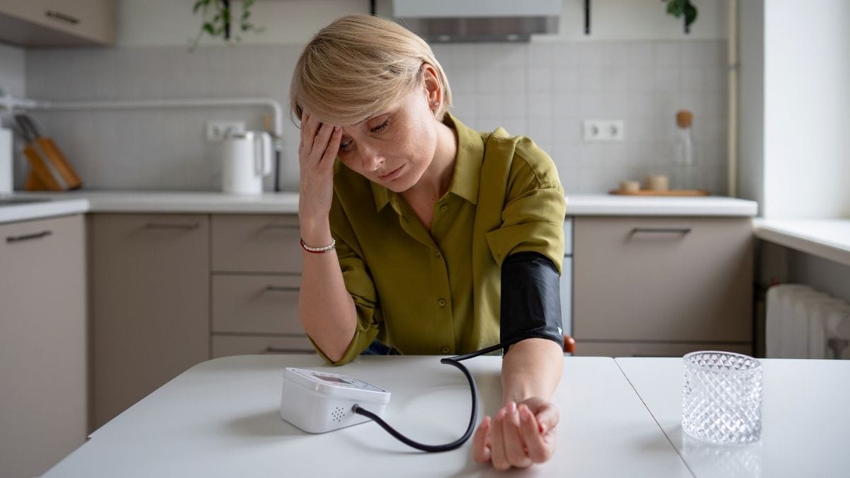 Struggling With High BP? What Seniors Should Actually Eat in a Day, According to Dietitians