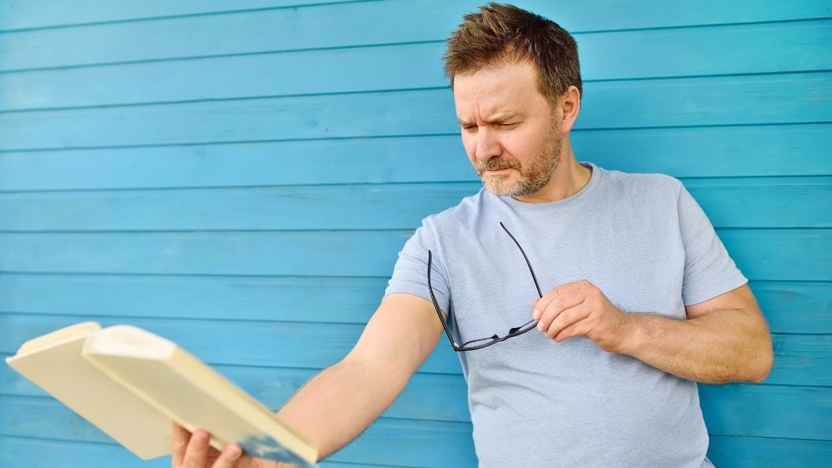 Why Vision Often Gets Worse After 60 (And the Small Changes That Can Help Protect Your Eyes)