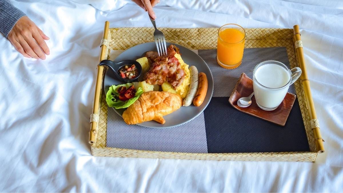 Stop Eating These “Healthy” Foods Every Morning (Experts Say They Age You Faster)