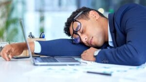 Crashing at 2 PM? How Your Movement Gap Quietly Drains Your Brain Energy