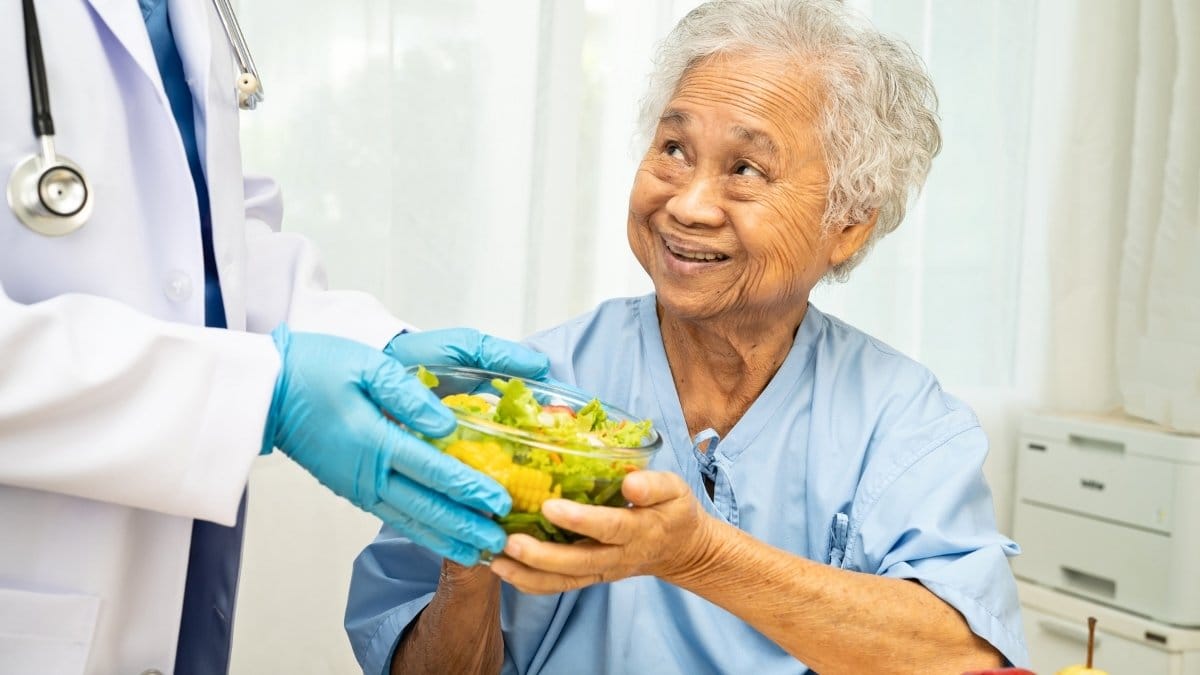 Doctors Are Begging You To Eat This ONE Winter Veggie To Fight Colds