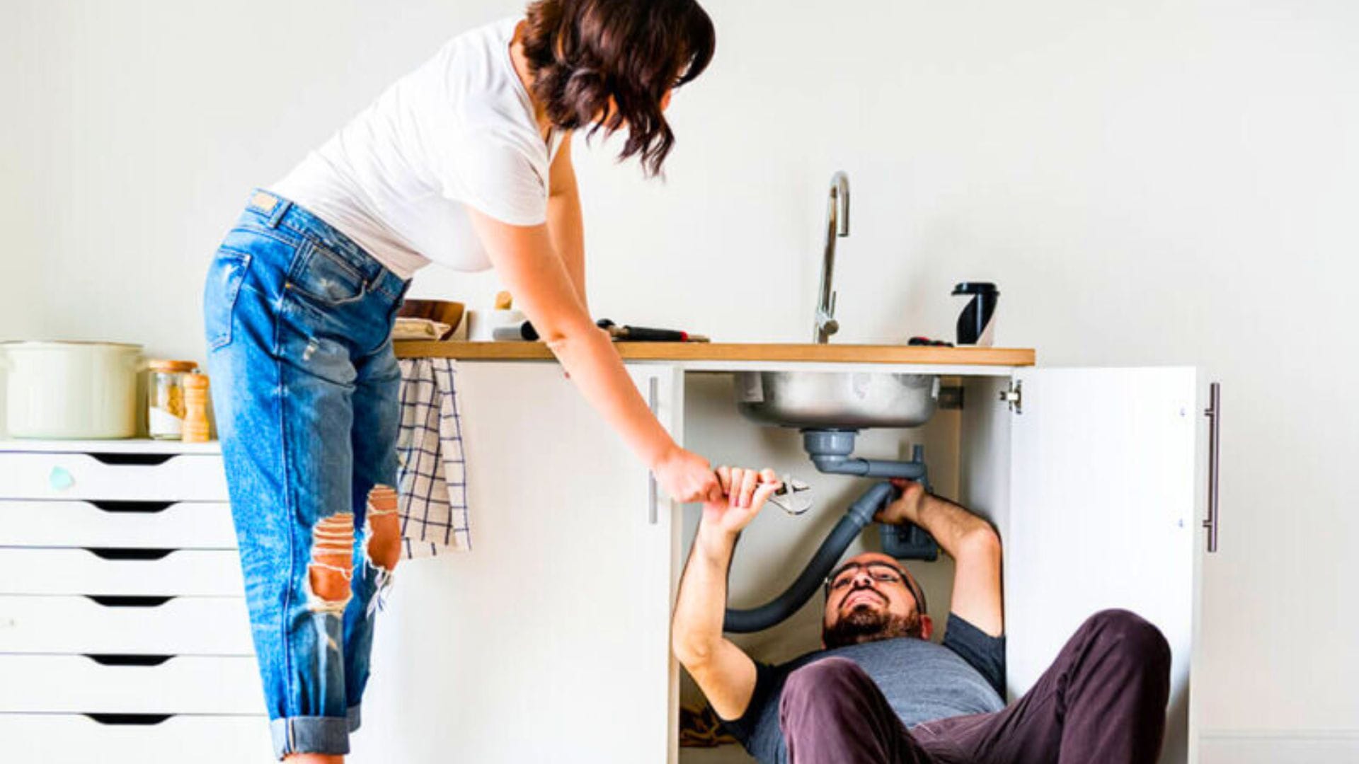 DIY Home Repairs: 5 Common Fixes You Can confidently Tackle This Weekend