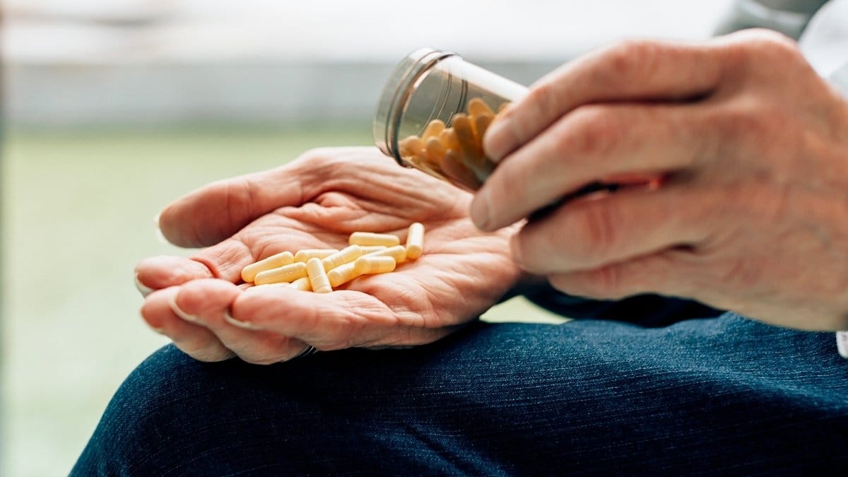 The 'Secret' to Healthy Aging Isn't a Secret. It's These 6 Expert-Backed Vitamins
