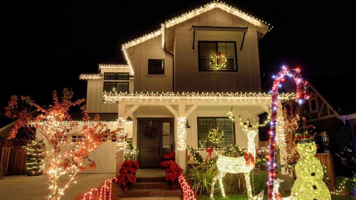 Smart & Sustainable: Transform Your Holiday Home with Eco-Friendly Christmas Lighting